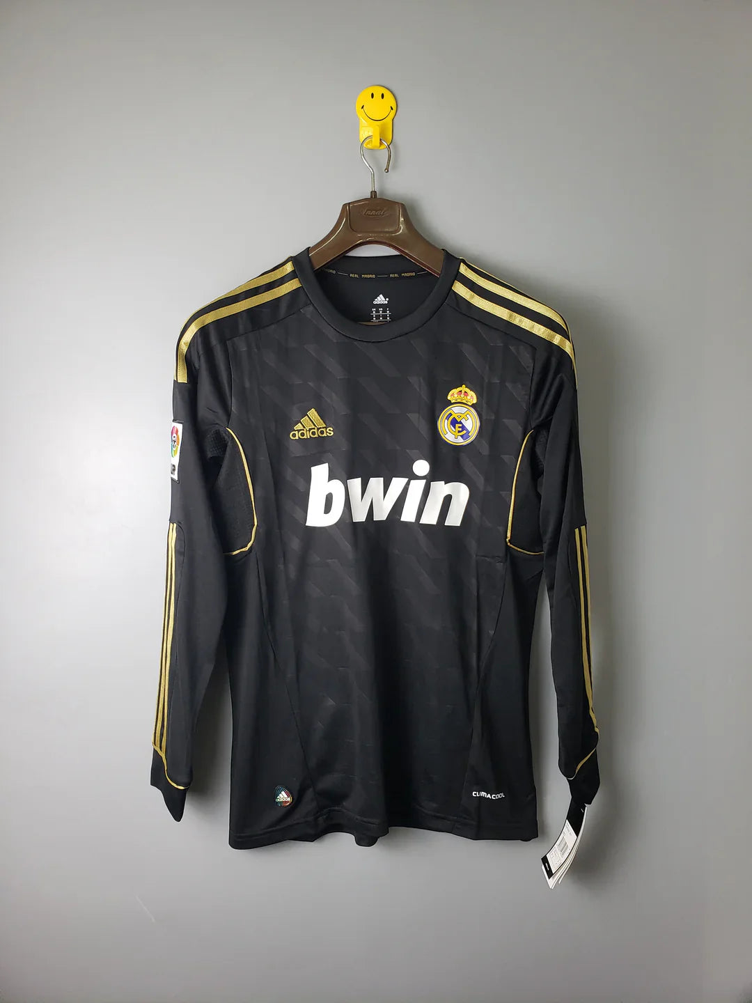 Real Madrid 2011-12 Away FS | Retro Jersey